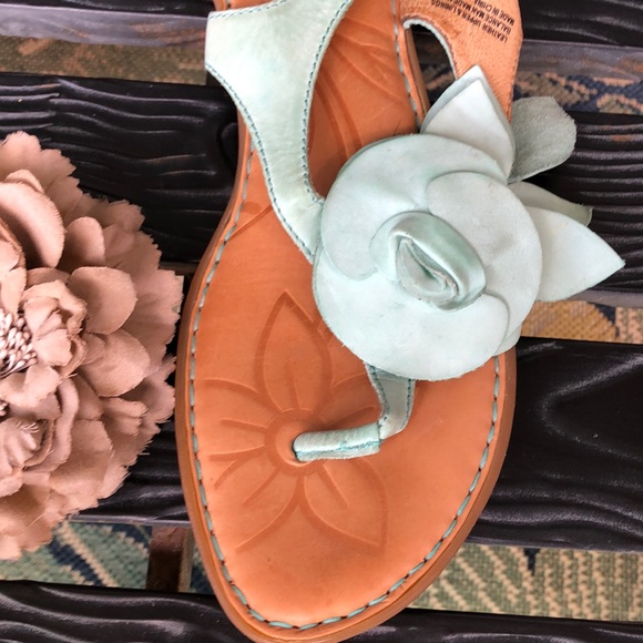 Born Leather Thong Sandal - Picture 2 of 8